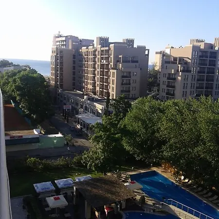 Lägenhet Menada In Oasis Slăntjev Brjag